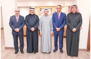 وفد الجامعة الأهلية