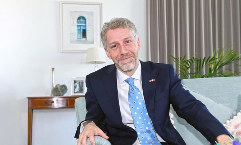 السفير البريطاني