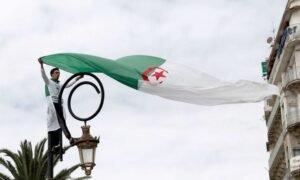 لماذا يحتفل الجزائريون بعيد الاستقلال في 5 يوليو