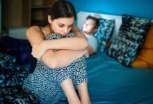 لماذا تتعلق المرأة بمن يؤذيها؟