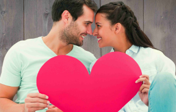 لماذا يعطي الرجل إشارات متناقضة في الحب؟