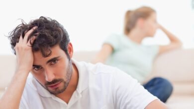 كيف تعرفين أن الرجل نادم بعد الانفصال؟
