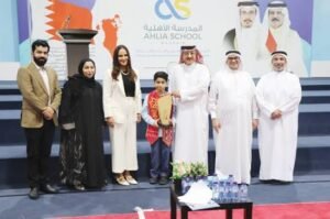 الطالب العربي في البحرين