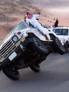 السيارة في حياة الشاب السعودي