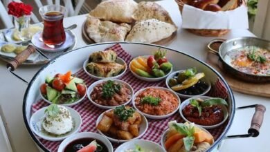 فطور البحرين من المطاعم الشعبية إلى المقاهي الحديثة